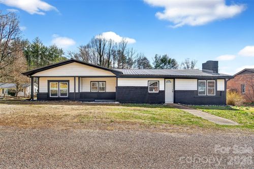 90 Ebenezer Rd, Old Fort, NC, 28762-7732 | Card Image