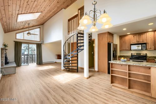 5c-225 Eagle Dr, Avon, CO, 81620-5964 | Card Image