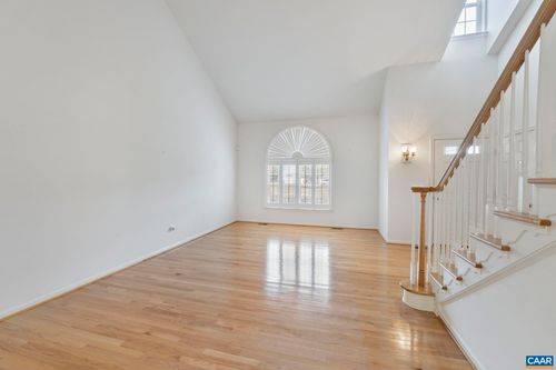 18 Beechnut Ln, ZION CROSSROADS, VA, 22942-6978 | Card Image