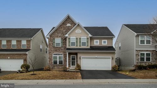 57 Tollerton Trl, FALLING WATERS, WV, 25419-8500 | Card Image