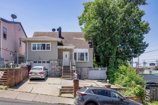 1703 81 St St, House other with 4 bedrooms, 4 bathrooms and null parking in North Bergen NJ | Image 5