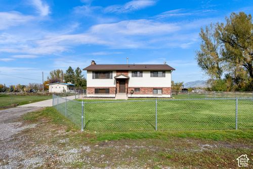 3470 S Main St, Nibley, UT, 84321 | Card Image