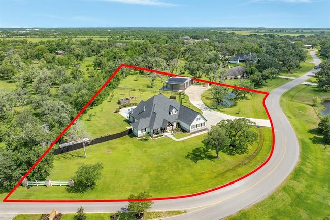 337 Thousand Oaks Dr, House other with 4 bedrooms, 3 bathrooms and 3 parking in Angleton TX | Image 8