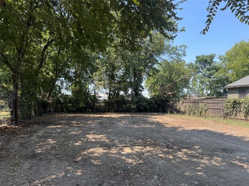 2715 Springdale St, Dallas, TX, 75210-2067 | Card Image