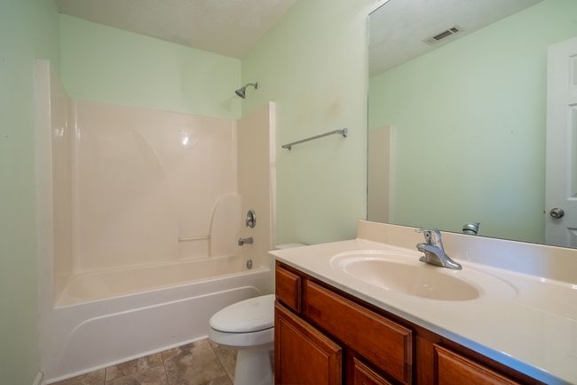 Guest bath | Image 21