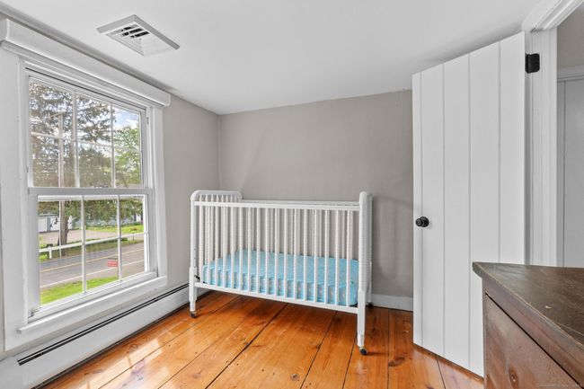 Second bedroom on second floor. | Image 29