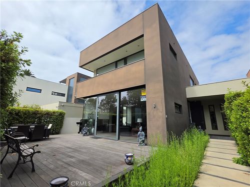 9 Temple, Long Beach, CA, 90803 | Card Image