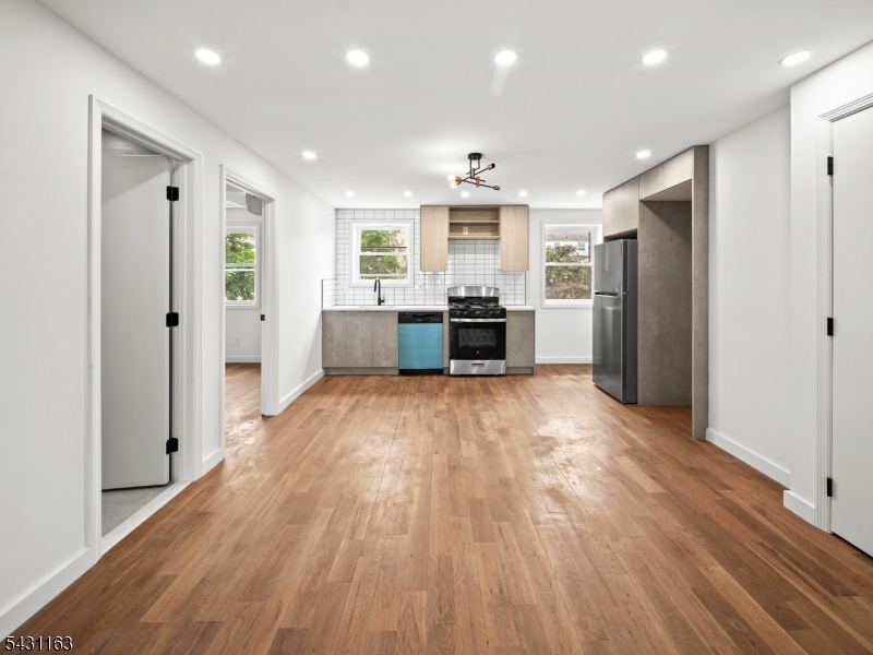 Residential Lease in West Orange Twp. 2