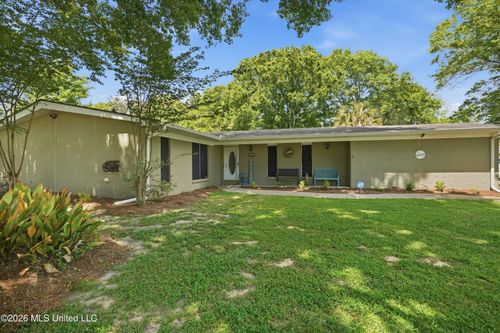 100 Crimson Ln, Brandon, MS, 39042-3716 | Card Image