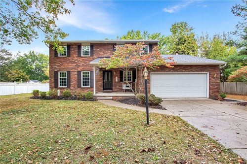 105 Windbrook Ct, Elyria, OH, 44035-1430 | Card Image