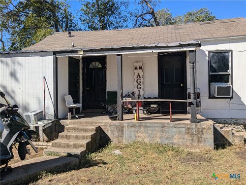 309 W Avenue P, Temple, TX, 76504-7307 | Card Image