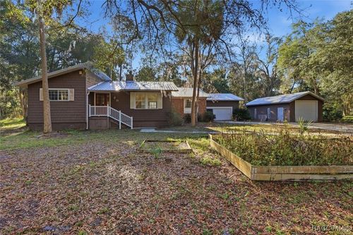 11 Patricia Rd, Yankeetown, FL, 34498-2225 | Card Image