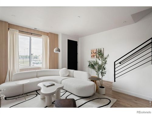 374 Bountiful Ave, Longmont, CO, 80501 | Card Image