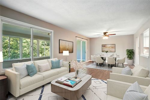 1759 Applewood Pl Ne, Cedar Rapids, IA, 52402-3321 | Card Image