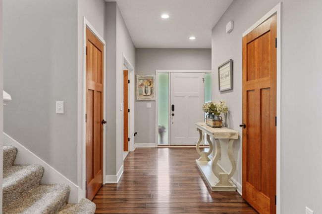 Front Entry | Image 4