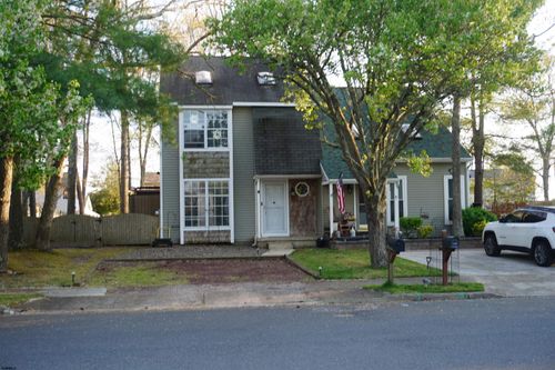 10 Cedar Ct, Somers Point, NJ, 08244-1361 | Card Image