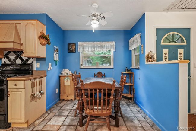 239 Ausable River Trl, House other with 2 bedrooms, 2 bathrooms and null parking in Roscommon MI | Image 8