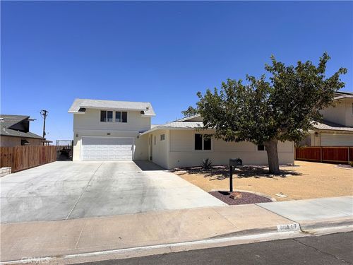 417 Fenoak Dr, Barstow, CA, 92311-5416 | Card Image