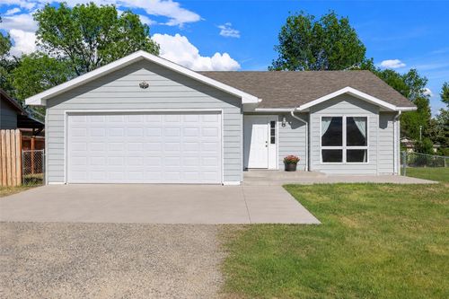 427 S 5th St, Bridger, MT, 59014-7783 | Card Image