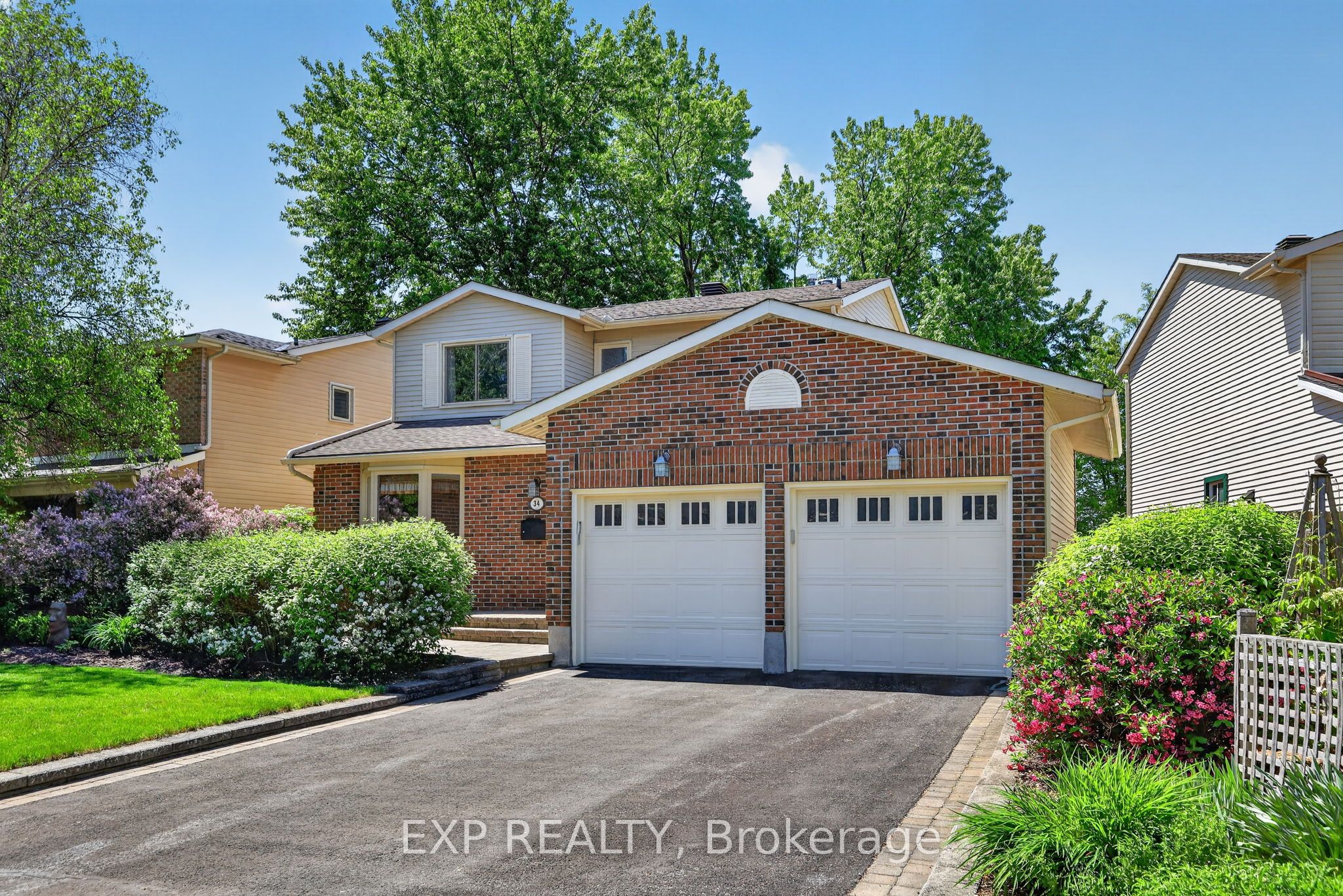 Residential in Cityview - Parkwoods Hills - Rideau Shore