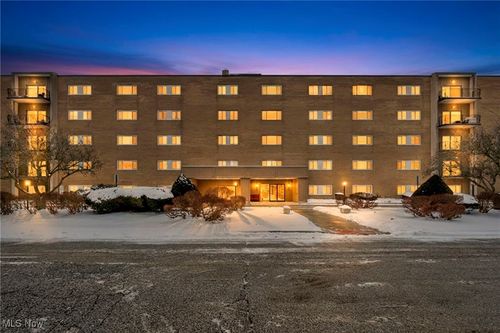 apt-406-20333 Detroit Rd, Rocky River, OH, 44116-2446 | Card Image