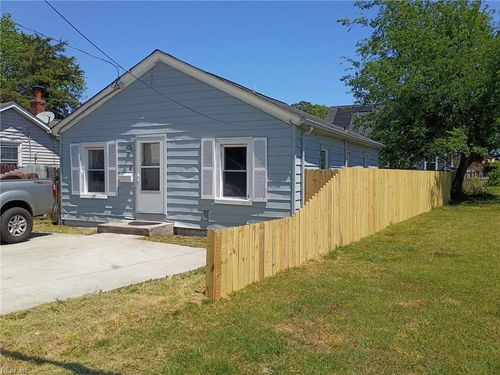 6 Salem St, Hampton, VA, 23669-2538 | Card Image