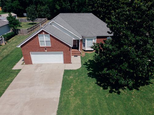 847 Isaac Dr, Clarksville, TN, 37040-5691 | Card Image