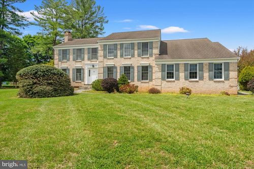 13200 Lantern Hollow Dr, North Potomac, MD, 20878-8705 | Card Image