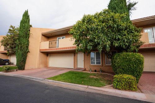 15-1330 W Indian Hills Dr, St George, UT, 84770-1835 | Card Image