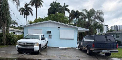 138 Se 2nd Ave, Dania Beach, FL, 33004-3651 | Card Image