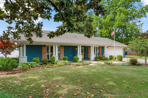 1022 W E St, Jenks, OK, 74037-2510 | Card Image