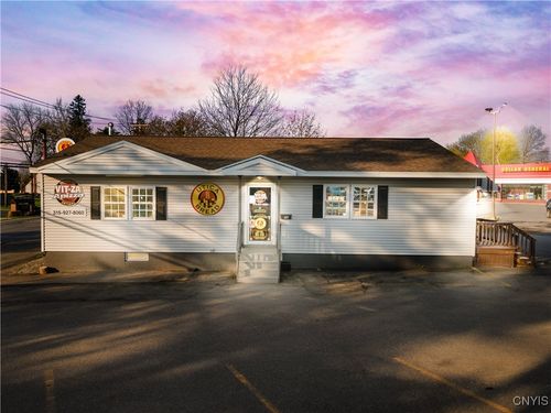 32 Chenango Ave, Clinton, NY, 13323-1341 | Card Image