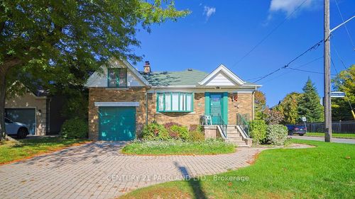 22 Parkview Cres S, Toronto, ON, M4B | Card Image
