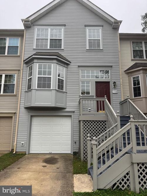 102 Frazer Dr, PURCELLVILLE, VA, 20132-5805 | Card Image