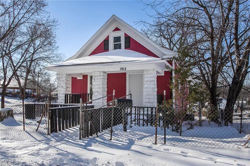 1912 Chelsea Ave, Kansas City, MO, 64127-3631 | Card Image