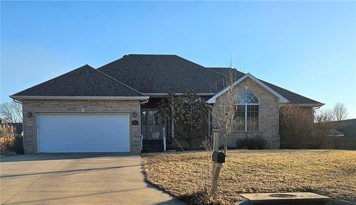 1918 Windsor Dr, Pittsburg, KS, 66762-3567 | Card Image