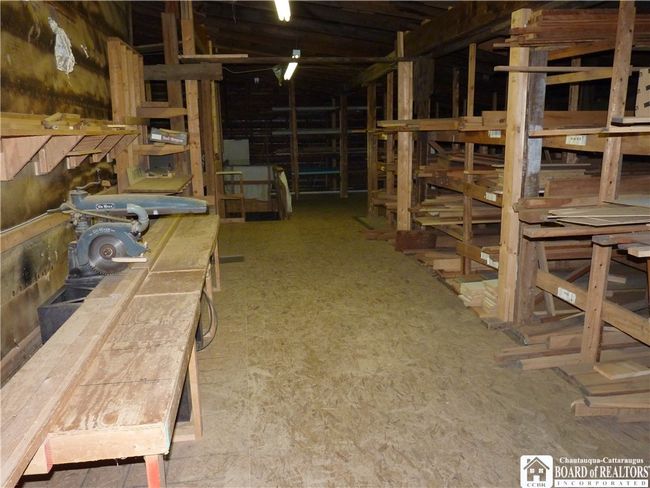Rear storage area runs length of the building | Image 11