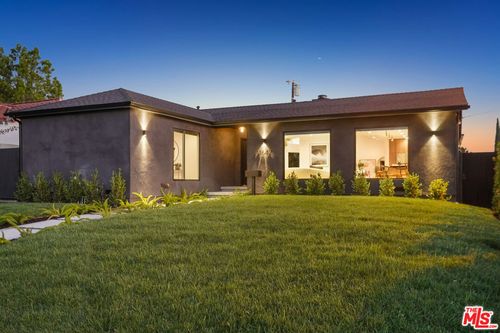 11642 Hartsook St, Valley Village, CA, 91601-3615 | Card Image