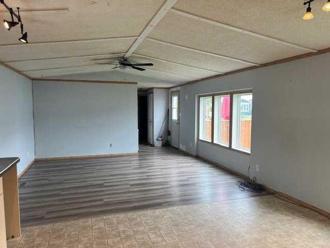 10205 112 Ave, House detached with 3 bedrooms, 2 bathrooms and 2 parking in High Level AB | Image 8