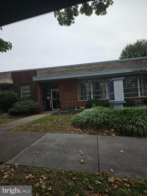 616 E High St, Pottstown, PA, 19464-5762 | Card Image