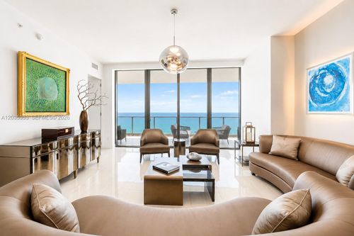 1802-18975 Collins Ave, Sunny Isles Beach, FL, 33160-2300 | Card Image