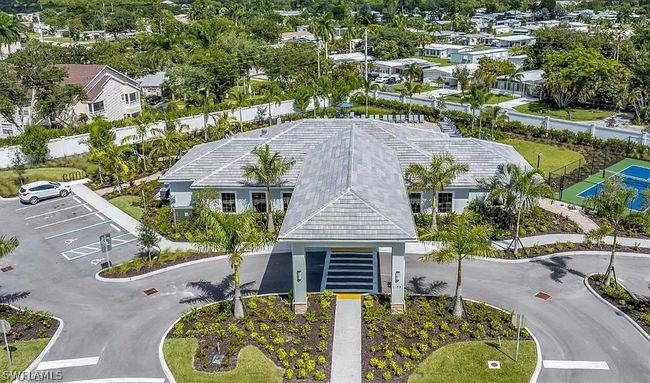 998 Enbrook Loop, Home with 2 bedrooms, 2 bathrooms and null parking in Naples FL | Image 10