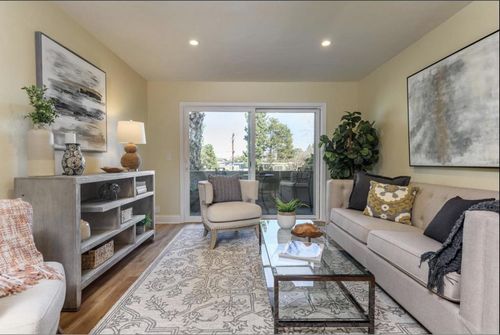 208-1458 Hudson St, Redwood City, CA, 94062-1922 | Card Image