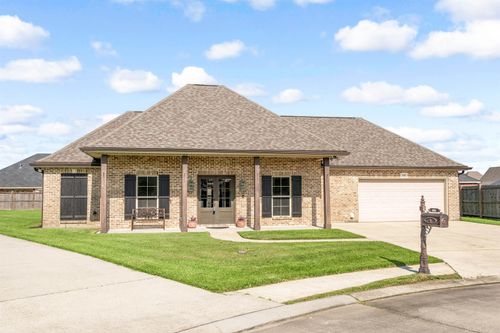 320 Inglewood Way, Houma, LA, 70360-3216 | Card Image
