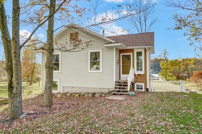 5560 Meisenbach Drive, House other with 3 bedrooms, 1 bathrooms and null parking in Hastings MI | Image 2