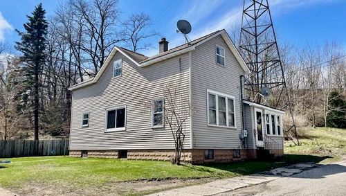 183 12th Street, Manistee, MI, 49660 | Card Image
