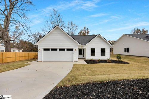 269 Ragan St, Campobello, SC, 29322-8569 | Card Image