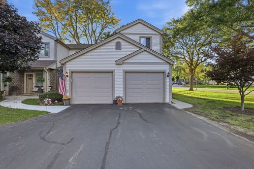 251-251 E Forest Knoll Dr, Palatine, IL, 60074-1164 | Card Image