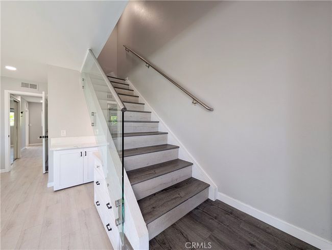 1 - 11 Oval Rd, Condo with 3 bedrooms, 2 bathrooms and 1 parking in Irvine CA | Image 11