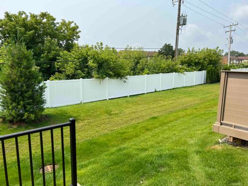 8678 Pioneer St, Washington Twp, MI, 48094-2972 | Card Image